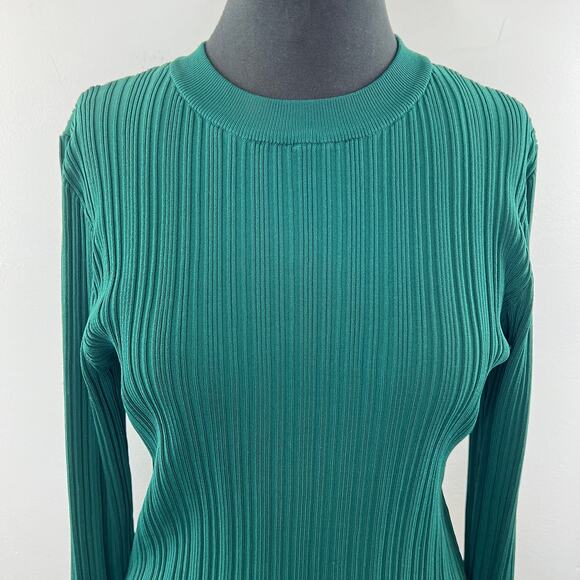 BARNEYS x Forever 21 Green Sweater Crop Top Crew Neck Ribbed Knit Size 1X - Picture 3 of 8